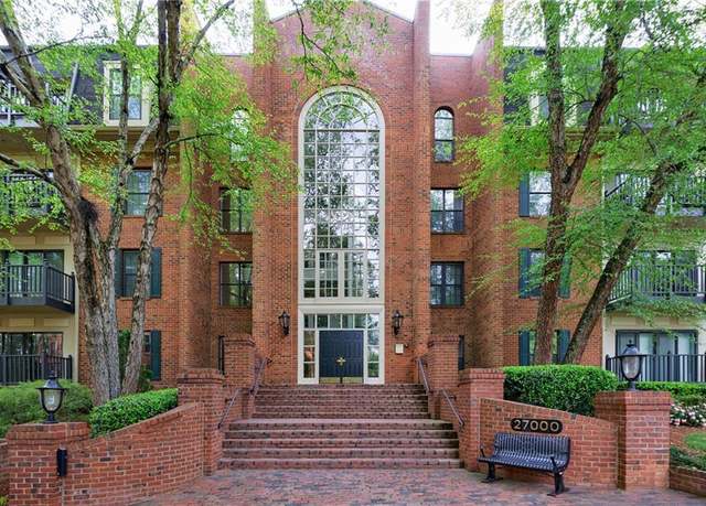 Property at 27306 Plantation Dr NE, Atlanta, GA 30324, 2 beds, 2 baths