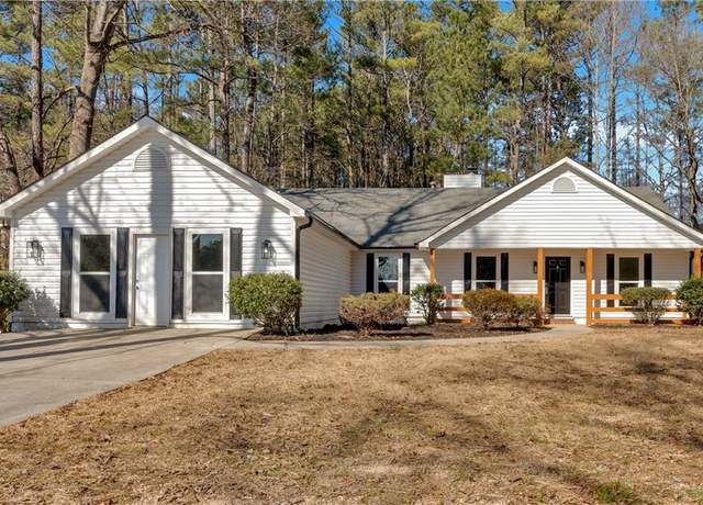 Property at 8852 Elon Trl, Jonesboro, GA 30238, 3 beds, 2 baths