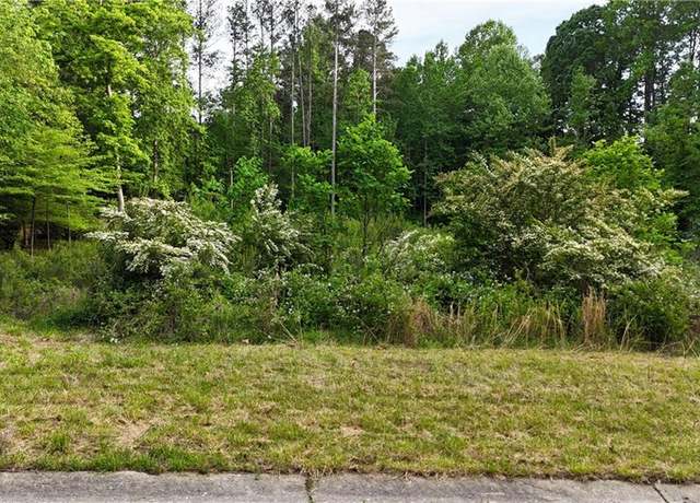 Property at 5886 Bridgemont Pl, Acworth, GA 30101
