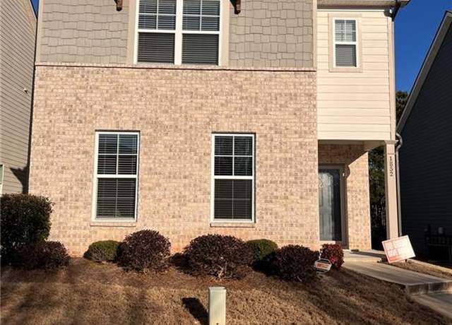 Property at 1852 Laurel Green Way, East Point, GA 30344, 4 beds, 2.5 baths