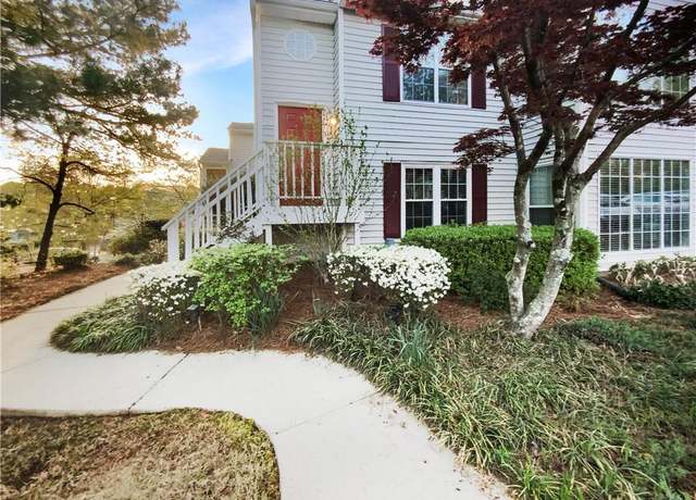 Property at 110 Glenleaf Dr, Peachtree Corners, GA 30092, 2 beds, 2 baths