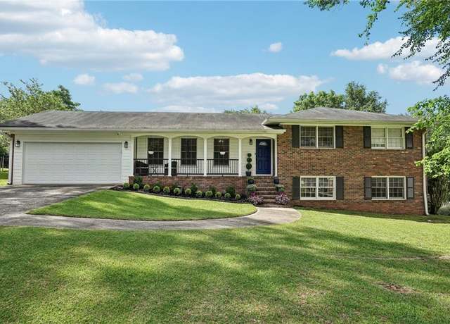 Property at 156 Sims St, Winder, GA 30680, 3 beds, 3 baths