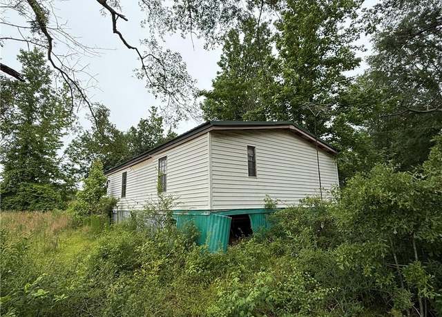Property at 165 Jefferson Ave, Hoschton, GA 30548, 3 beds, 2 baths