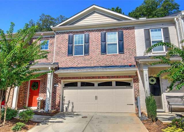 Property at 221 Holden Way, Woodstock, GA 30189, 3 beds, 3 baths