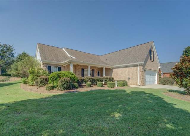 Property at 413 Crossroads Dr, Social Circle, GA 30025, 4 beds, 2 baths