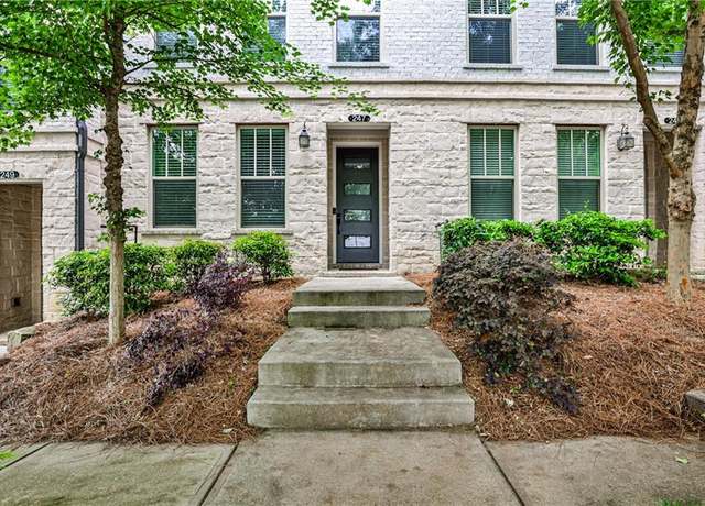 Property at 247 Franklin Rd, Atlanta, GA 30342, 3 beds, 3.5 baths