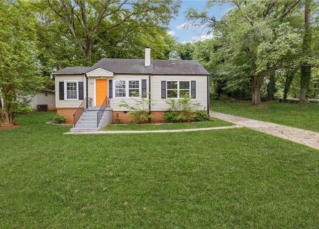 Property at 992 Estes Dr SW, Atlanta, GA 30310, 4 beds, 3 baths