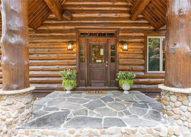 Property at 1355 White Rd, White, GA 30184, 5 beds, 4.5 baths