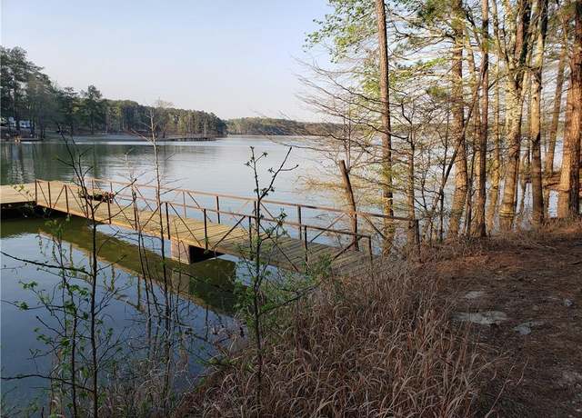Property at 5650 Mccoy Rd NW, Acworth, GA 30101, 3 beds, 1 bath