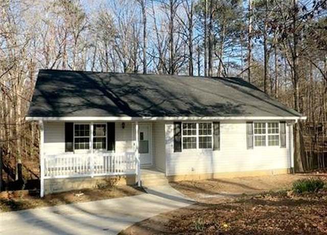 Property at 3926 Skyline Dr, Gainesville, GA 30501, 3 beds, 2 baths