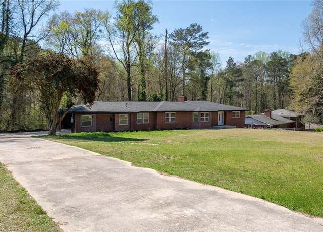 Property at 3042 Peek Rd NW, Atlanta, GA 30318, 5 beds, 3.5 baths