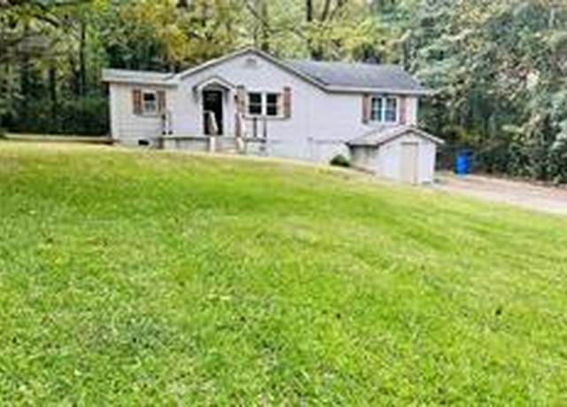 Property at 33 Stratford Dr NW, Atlanta, GA 30311, 2 beds, 2 baths