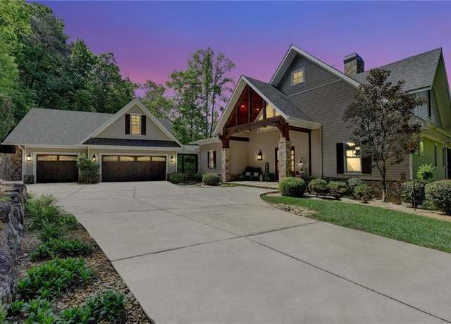 Property at 676 North Shore Dr, Cleveland, GA 30528, 6 beds, 5.5 baths