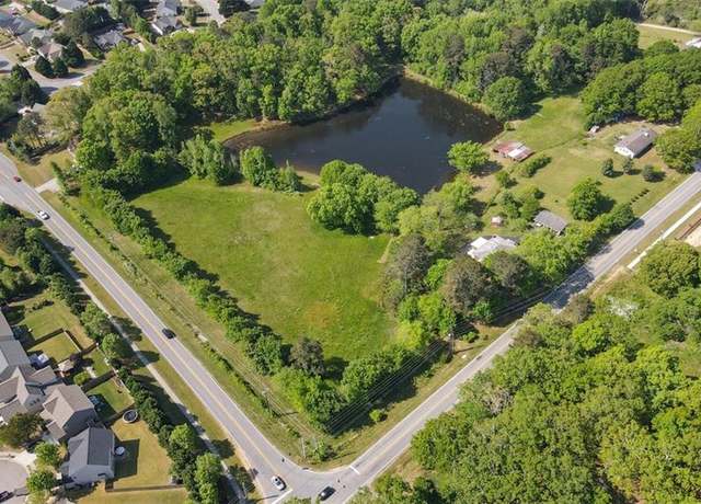 Property at 1313 Old Peachtree Rd, Lawrenceville, GA 30043, 2 beds, 2.5 baths