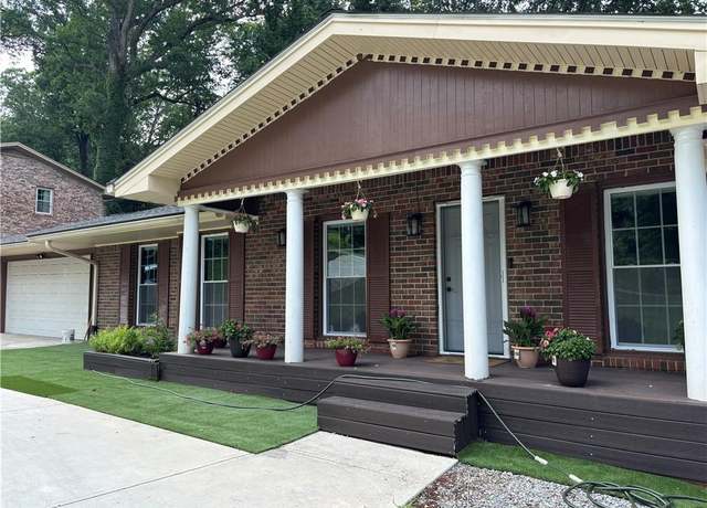 Property at 4807 Greenway Rd, Norcross, GA 30071, 3 beds, 2 baths