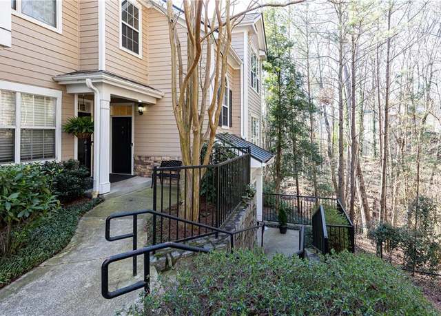 Property at 2400 Cumberland Pkwy #514, Atlanta, GA 30339, 3 beds, 2 baths