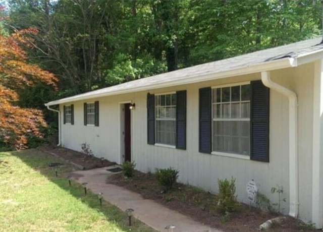 Property at 4363 Stonewall Tell Rd, Atlanta, GA 30349, 3 beds, 2 baths