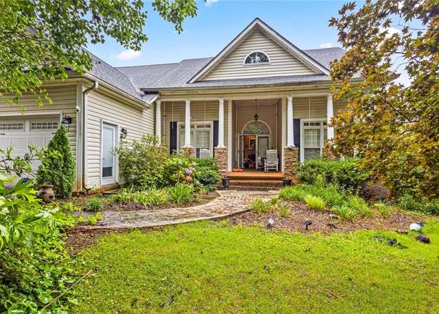 Property at 130 Shadow Lake Trl, Newnan, GA 30265, 6 beds, 3.5 baths