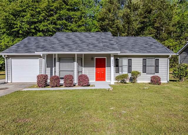 Property at 6895 Brown Dr S, Fairburn, GA 30213, 3 beds, 2 baths