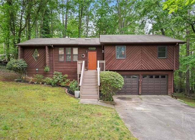 Property at 3679 Regent Dr NW, Kennesaw, GA 30144, 3 beds, 2 baths