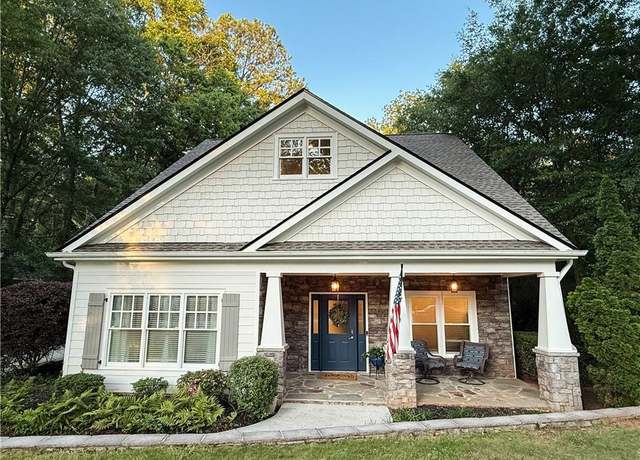 Property at 550 Quillian Ave, Decatur, GA 30032, 4 beds, 2.5 baths