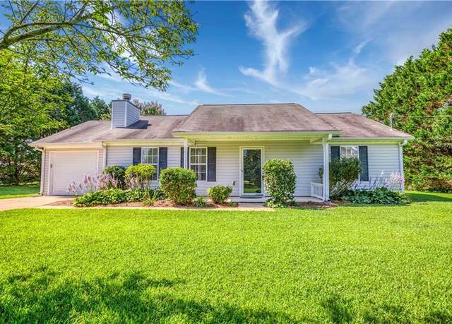 Property at 72 Meadow Lark Way, Maysville, GA 30558, 3 beds, 2 baths