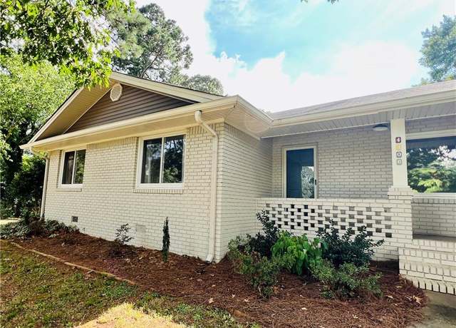 Property at 4306 Lake Forest Dr, Oakwood, GA 30566, 3 beds, 2 baths