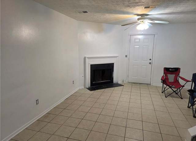 Property at 437 Saint Ives Sq, Stone Mountain, GA 30083, 2 beds, 2 baths