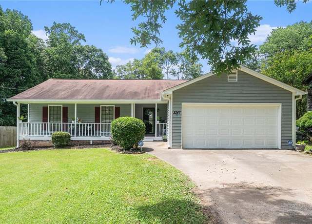 Property at 2247 Cruse Rd, Lawrenceville, GA 30044, 3 beds, 2 baths