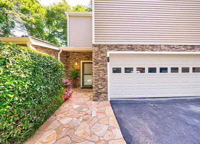Property at 41 Basswood Cir, Sandy Springs, GA 30328, 4 beds, 3.5 baths