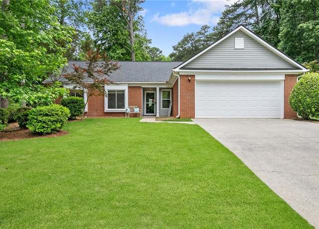 Property at 1208 Brandl Dr SW, Marietta, GA 30008, 3 beds, 2 baths