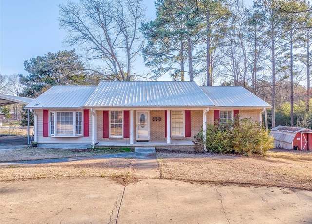 Property at 970 County Road 614, Centre, AL 35960, 3 beds, 1 bath