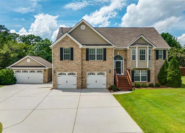 Property at 981 Golden Meadows Ln, Loganville, GA 30052, 4 beds, 3 baths