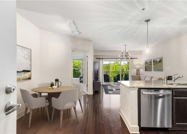Property at 200 River Vista Dr #401, Atlanta, GA 30339, 1 bed, 1 bath