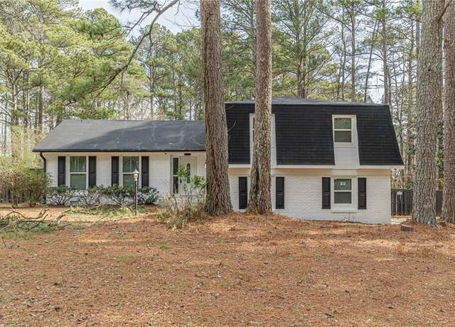 Property at 7020 Camp Valley Rd, Riverdale, GA 30296, 3 beds, 2.5 baths