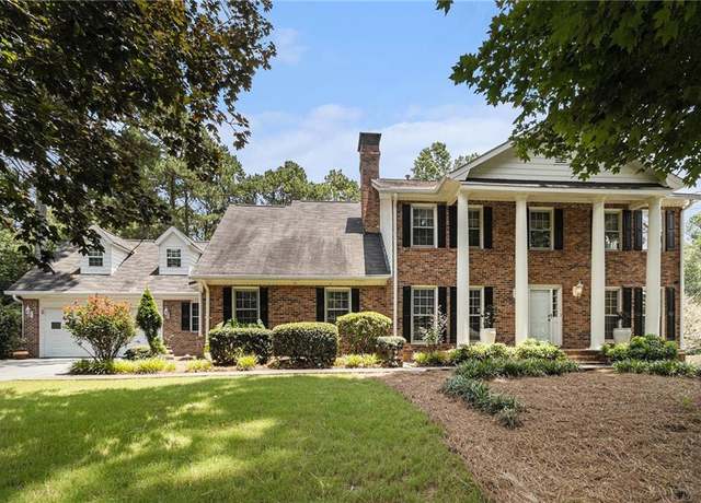 Property at 1579 Howell Highlands Dr, Stone Mountain, GA 30087, 6 beds, 3 baths