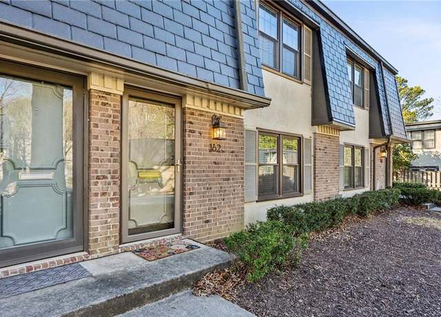 Property at 162 Lablanc Way NW, Atlanta, GA 30327, 2 beds, 2.5 baths