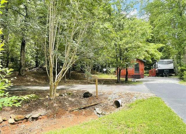 Property at 95 Hill Crest Ct, Cleveland, GA 30528, 1 bed, 1 bath