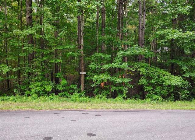 Property at 668 Harbour Shores Dr, Jackson, GA 30233