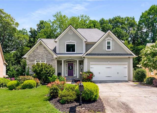 Property at 2669 Glenrose Hl, Atlanta, GA 30341, 3 beds, 3.5 baths