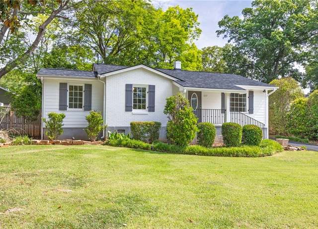 Property at 1039 Ridgecrest Dr SE, Smyrna, GA 30080, 3 beds, 2 baths
