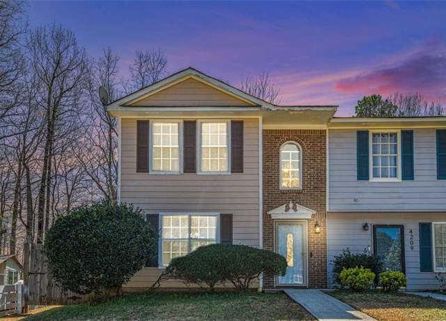 Property at 4211 Wingfoot Ct, Decatur, GA 30035, 3 beds, 2.5 baths