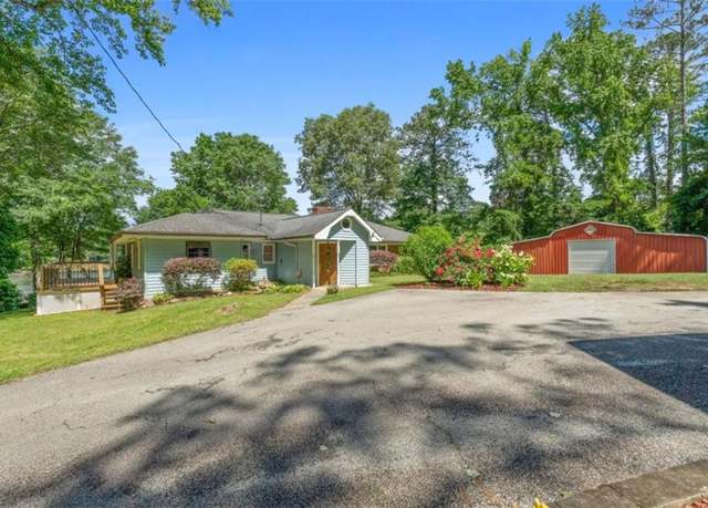 Property at 312 Flat Shoals Church Rd, Stockbridge, GA 30281, 3 beds, 2 baths