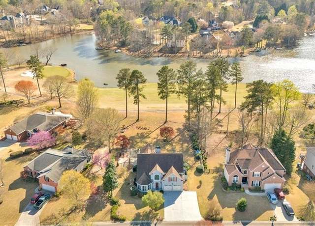 Property at 2445 Ridgelake Dr, Villa Rica, GA 30180, 5 beds, 3.5 baths