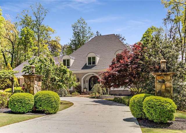 Property at 5780 Heards Forest Dr, Atlanta, GA 30328, 6 beds, 5.5 baths
