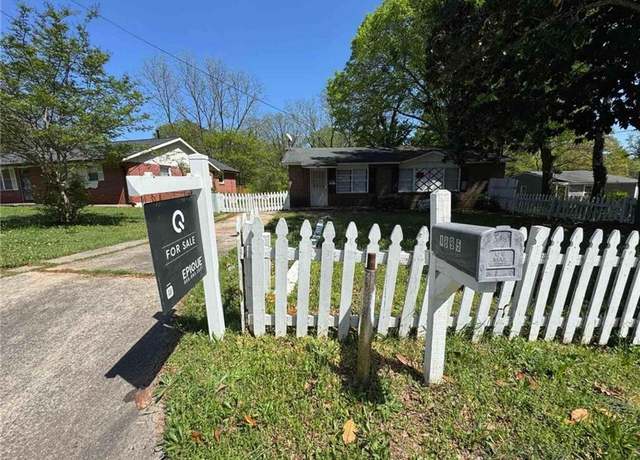 Property at 1895 Thomasville Dr SE, Atlanta, GA 30315, 4 beds, 2 baths