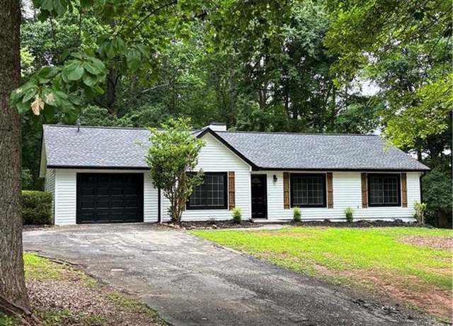 Property at 168 Park Ln, Dallas, GA 30157, 3 beds, 2 baths