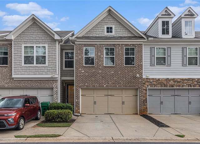 Property at 3931 Fireoak Dr, Decatur, GA 30032, 3 beds, 2.5 baths