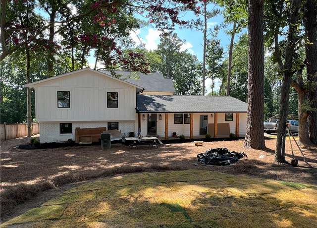 Property at 1967 Commodore Ln, Atlanta, GA 30341, 4 beds, 3 baths