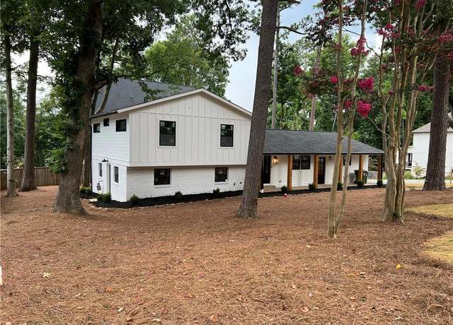 Property at 1967 Commodore Ln, Atlanta, GA 30341, 4 beds, 3 baths
